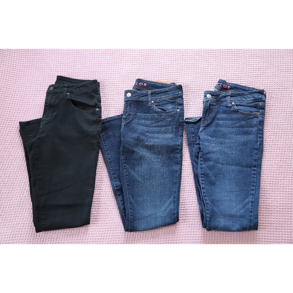 Bundle: Delia Jeans, Size 6!!